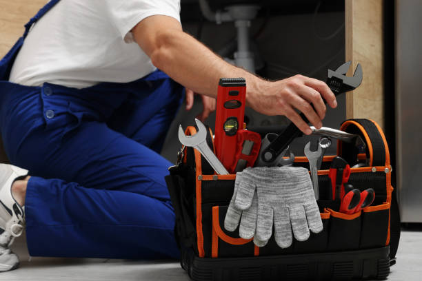 Best Clogged Drain Plumber  in Roundup, MT